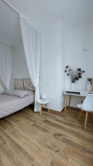 Appartamento Enrica Ловере Экстерьер фото